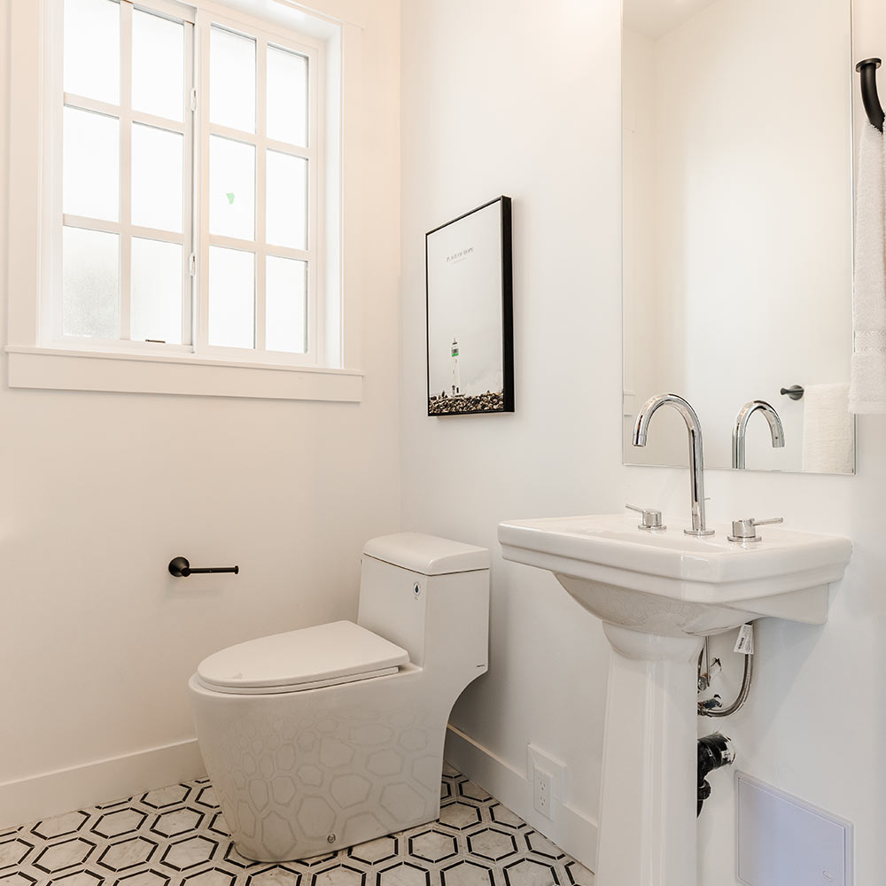 Vancor construction, Completed Home, Manoir 13 Vancor Construction, Completed Home, Manoir , interior view bathroom 13