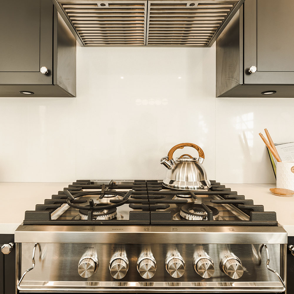 Vancor construction, Completed Home, Manoir 7 Vancor Construction, Completed Home, Manoir , interior view kitchen stove 7